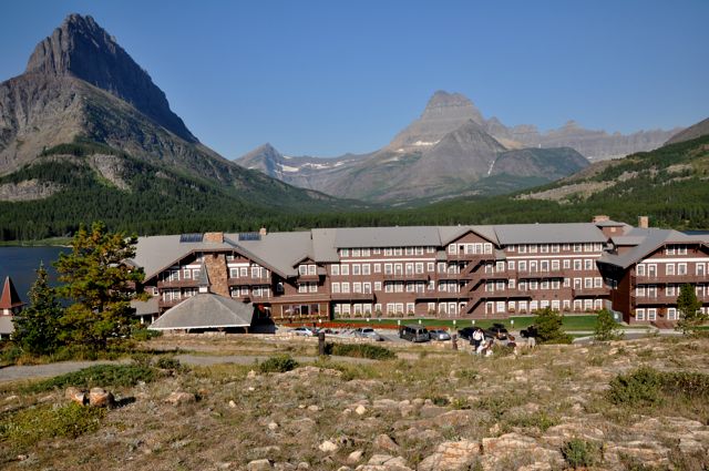 Many Glacier Hotel